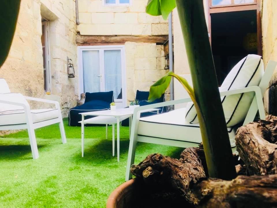Chez Mimie Les Hotes Fontevraud-l'Abbaye Eksteriør billede