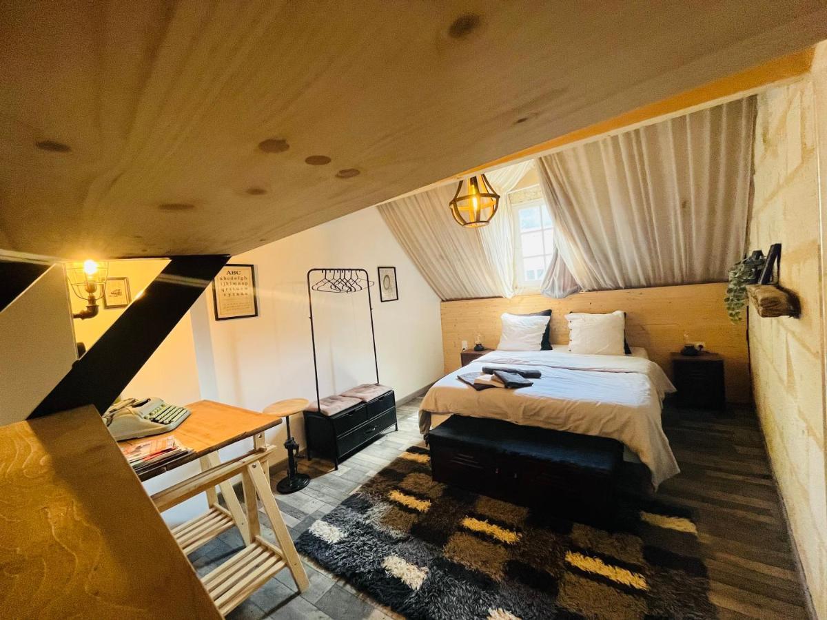 Chez Mimie Les Hotes Fontevraud-l'Abbaye Eksteriør billede