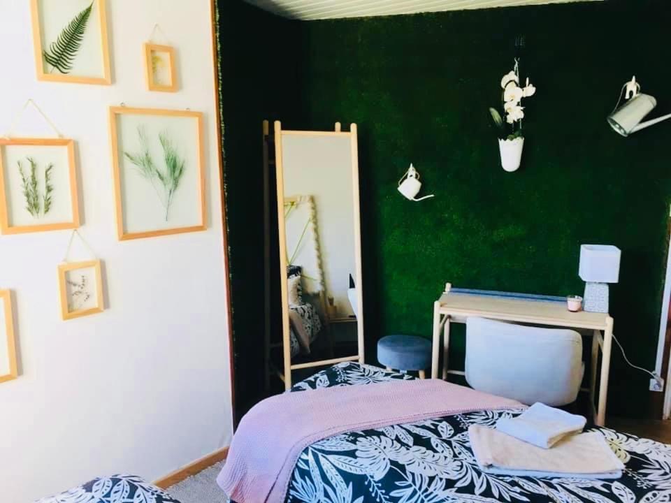 Chez Mimie Les Hotes Fontevraud-l'Abbaye Eksteriør billede